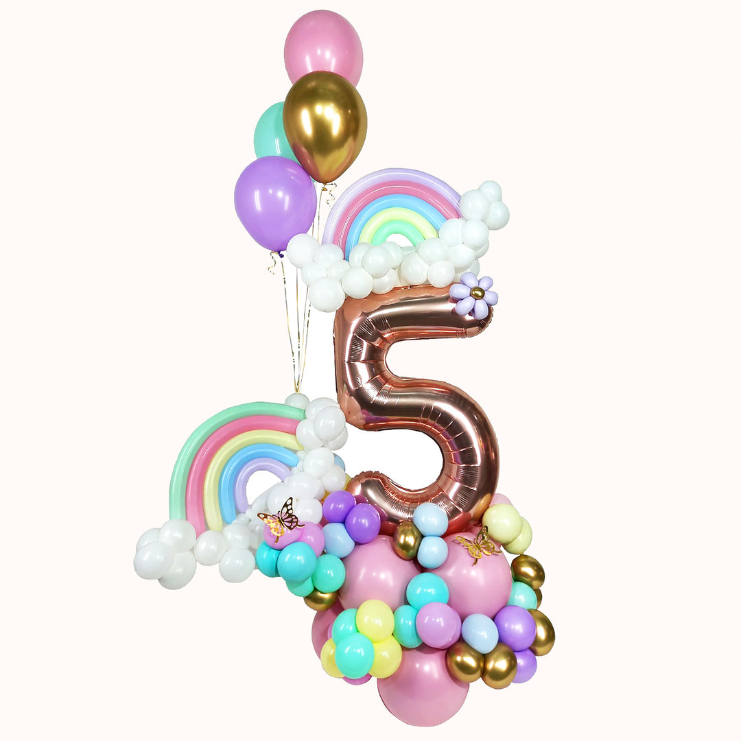 Mural arreglo decorativo para el piso, que incluye 1 globo metálico de número grand, arcoíris hecho con globos, base de globos de látex y 4 globos de látex con helio, ideal para cumpleaños y celebraciones especiales.