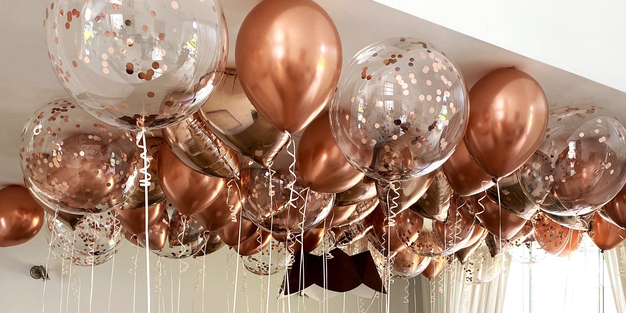Globos decorando una casa