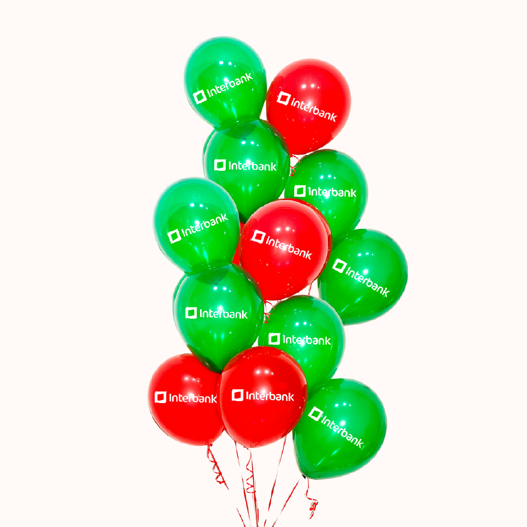 Bouquet de globos colores navidad verde y rojo Navidad. Promociona tu empresa de forma creativa. Diseñamos bouquets personalizados para cada evento. Utilizamos helio 100% 