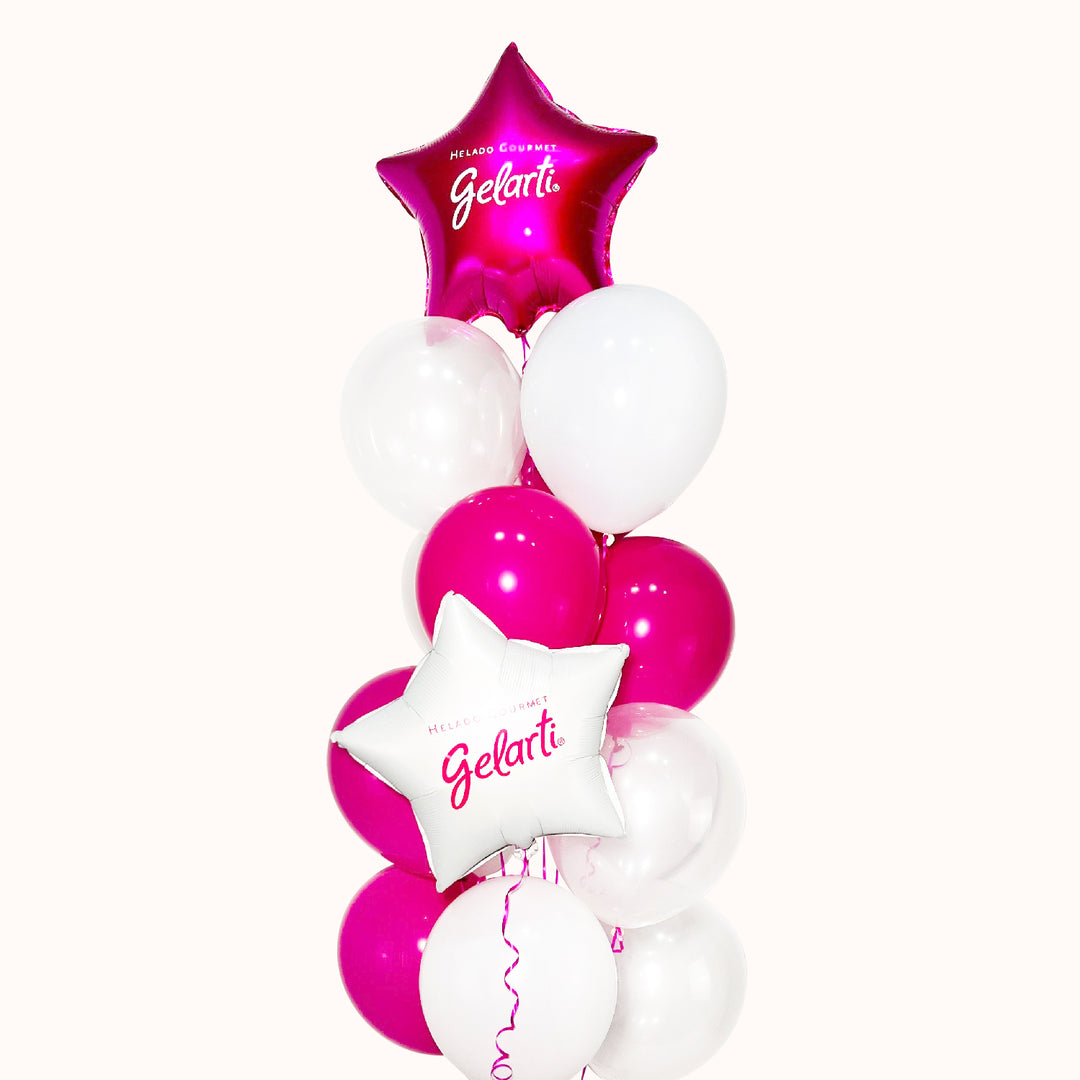Bouquet de 15 globos con helio: 2 globos metálicos en forma de estrella, personalizados con el logo de la empresa, y 13 globos de látex. Ideales para eventos corporativos, ferias, inauguraciones y branding visual.
