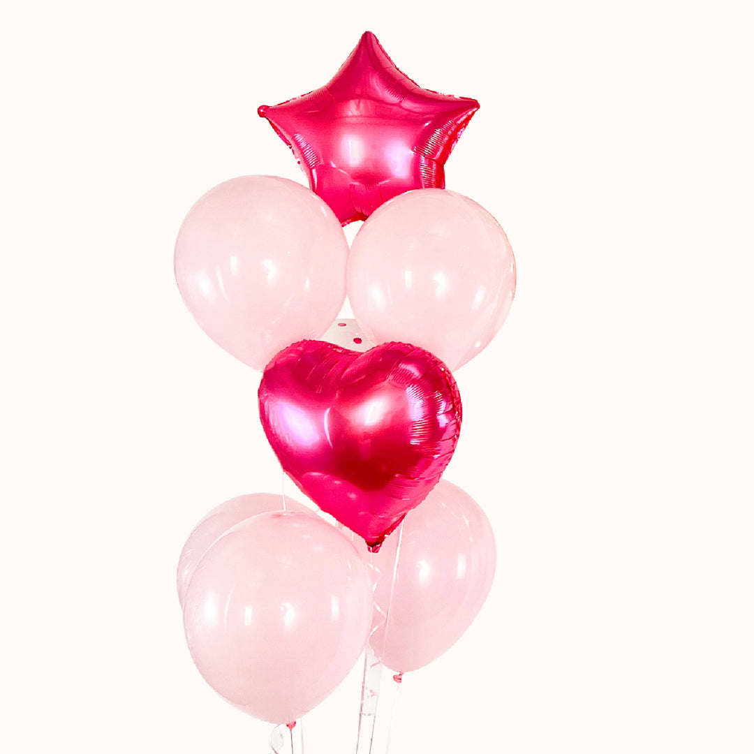 Arreglo de 8 globos con helio ideal para cumpleaños o cualquier ocasión, que incluye 6 globos de látex y 2 globos metálicos en forma de corazón o estrella, perfecto para decorar y celebrar momentos especiales.